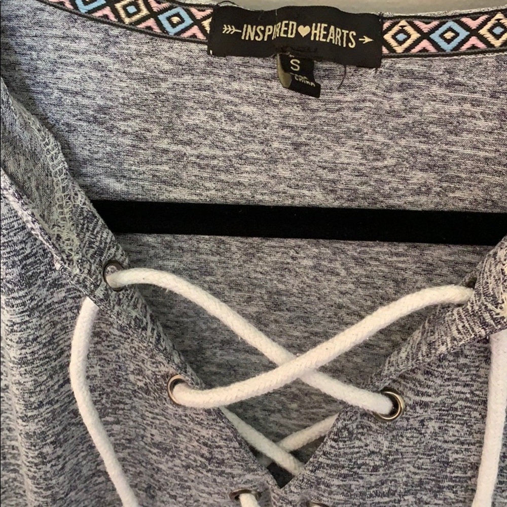 Top - Picture 2 of 4